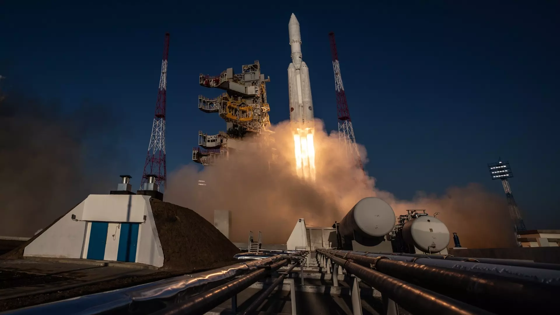 Роскосмос пытается копировать Falcon 9